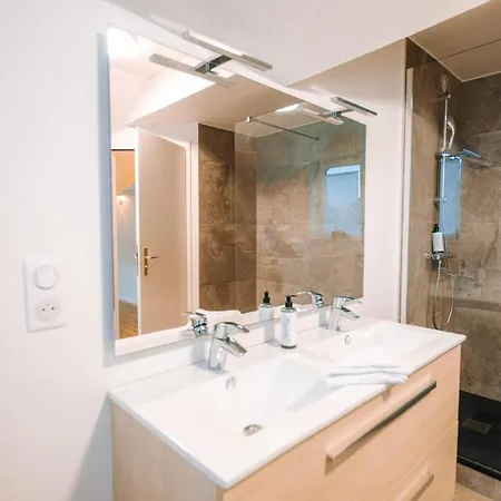 Dormitorium De La Route Des Vins *